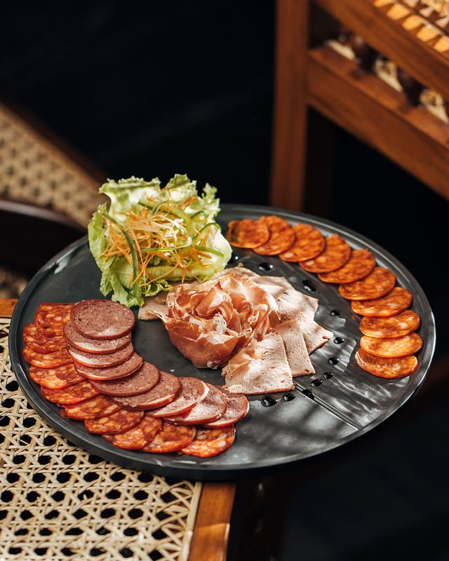 signature Anti Pasti Platter