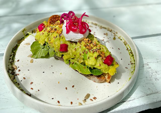 Fresh Avo Toasts