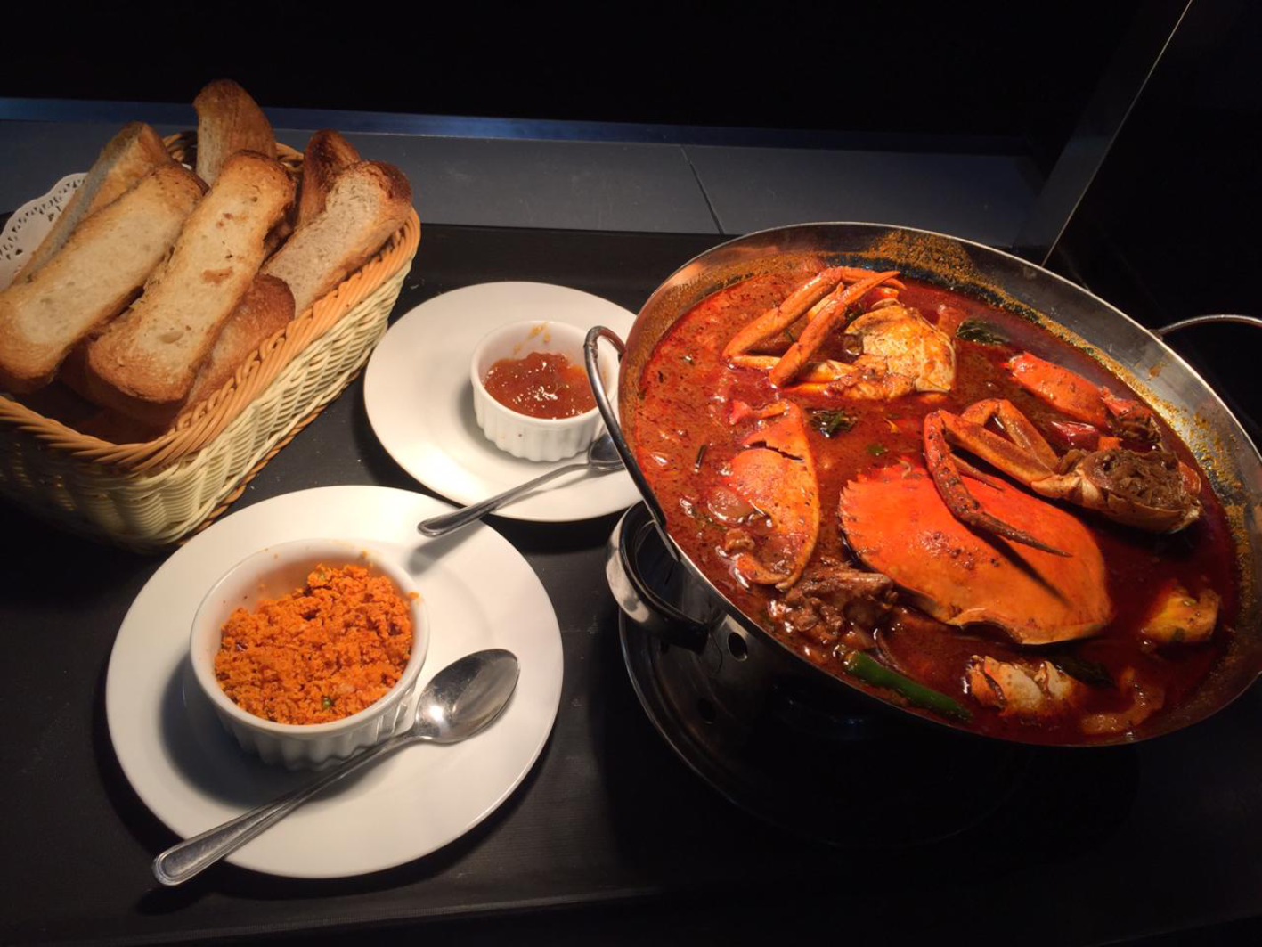 Crab Curry with Roast Paan