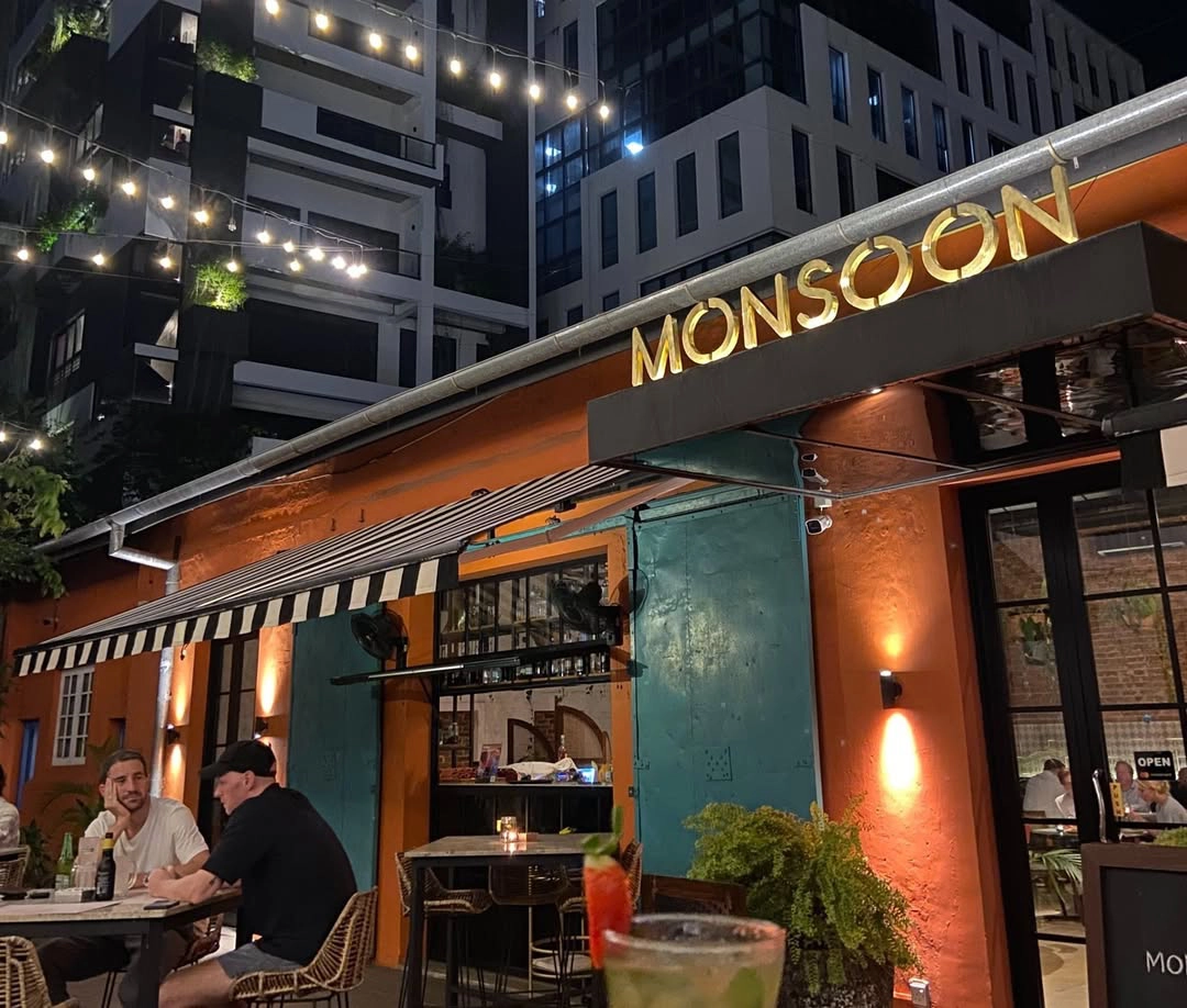 Monsoon Café
