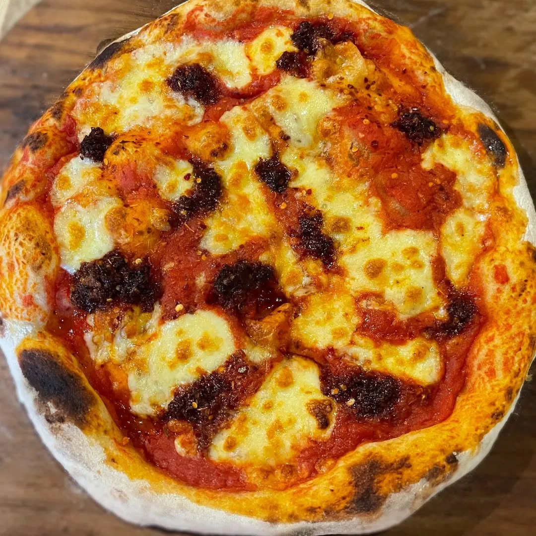 Divola Pizza