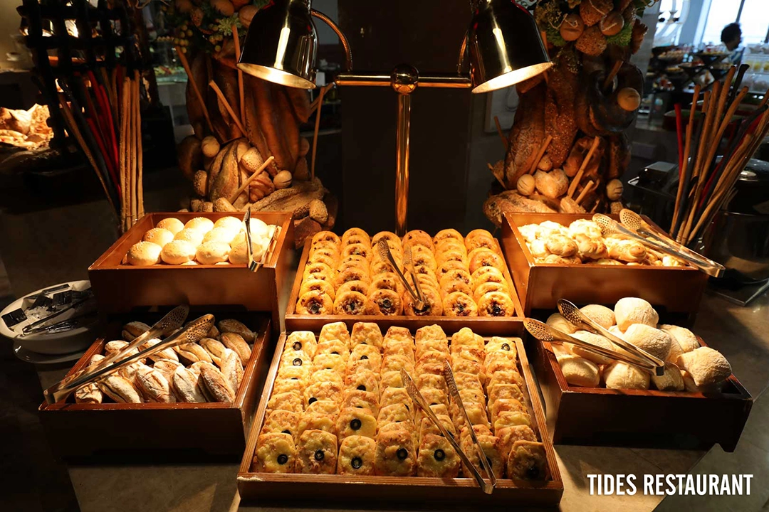 Tides Restaurant Marino Beach