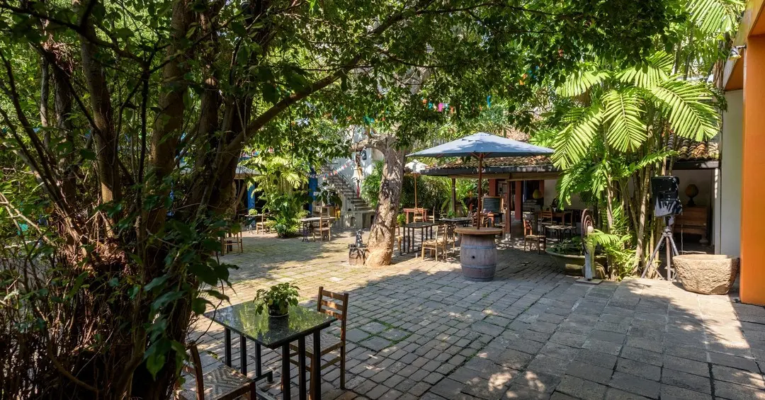 Barefoot Garden Café