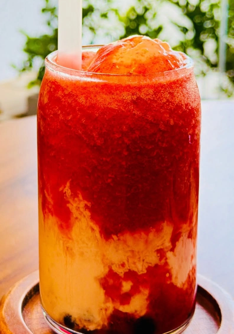 Strawberry Bubble Shake