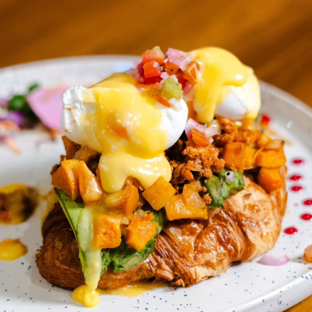 Mexi Berny Egg Benedict