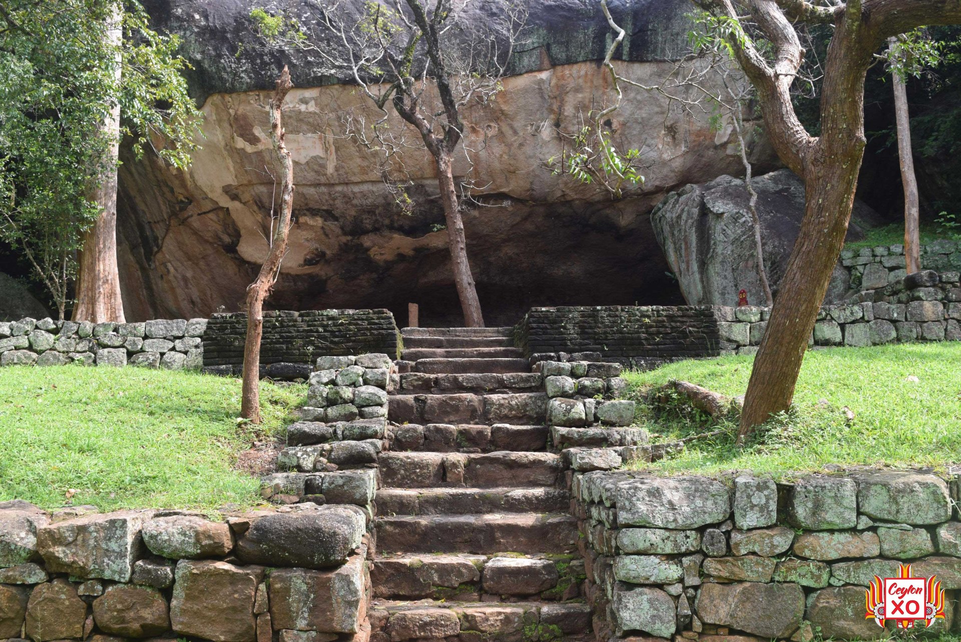 Sigiriya - Monastery