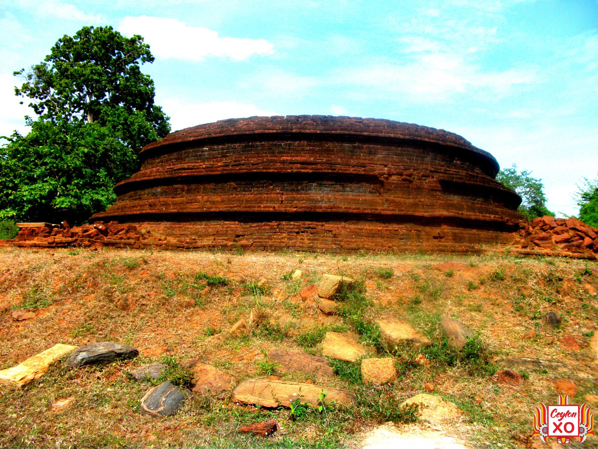 Buduruwagala Sthupa