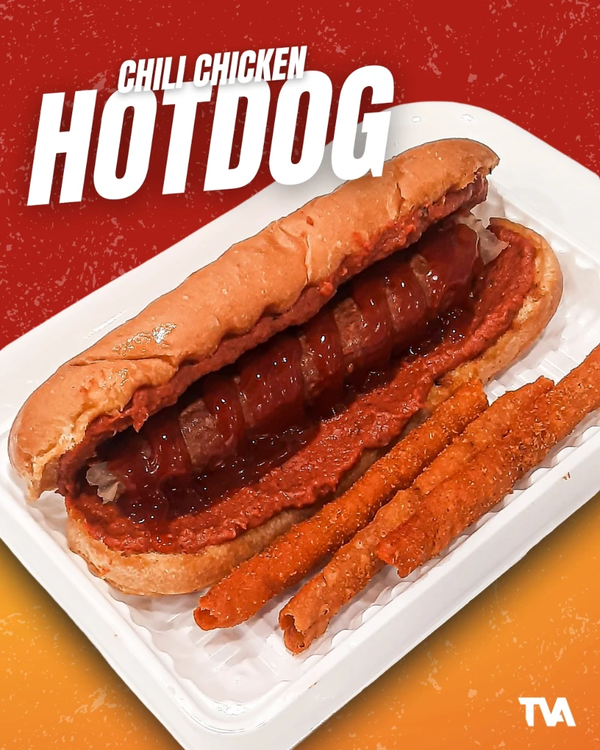 Chili Chicken Hot Dog