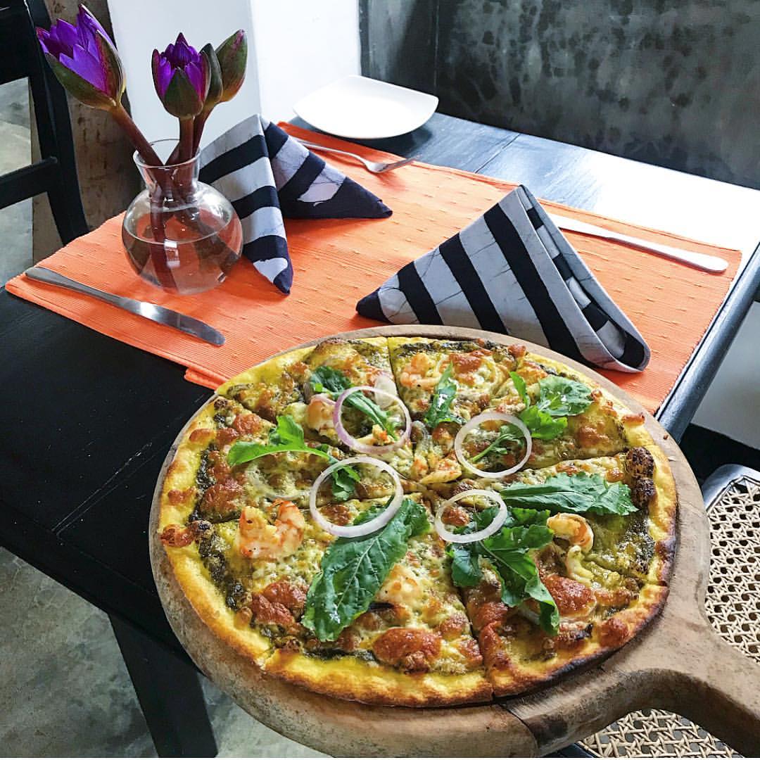Garlic Shrimp Pesto Pizza