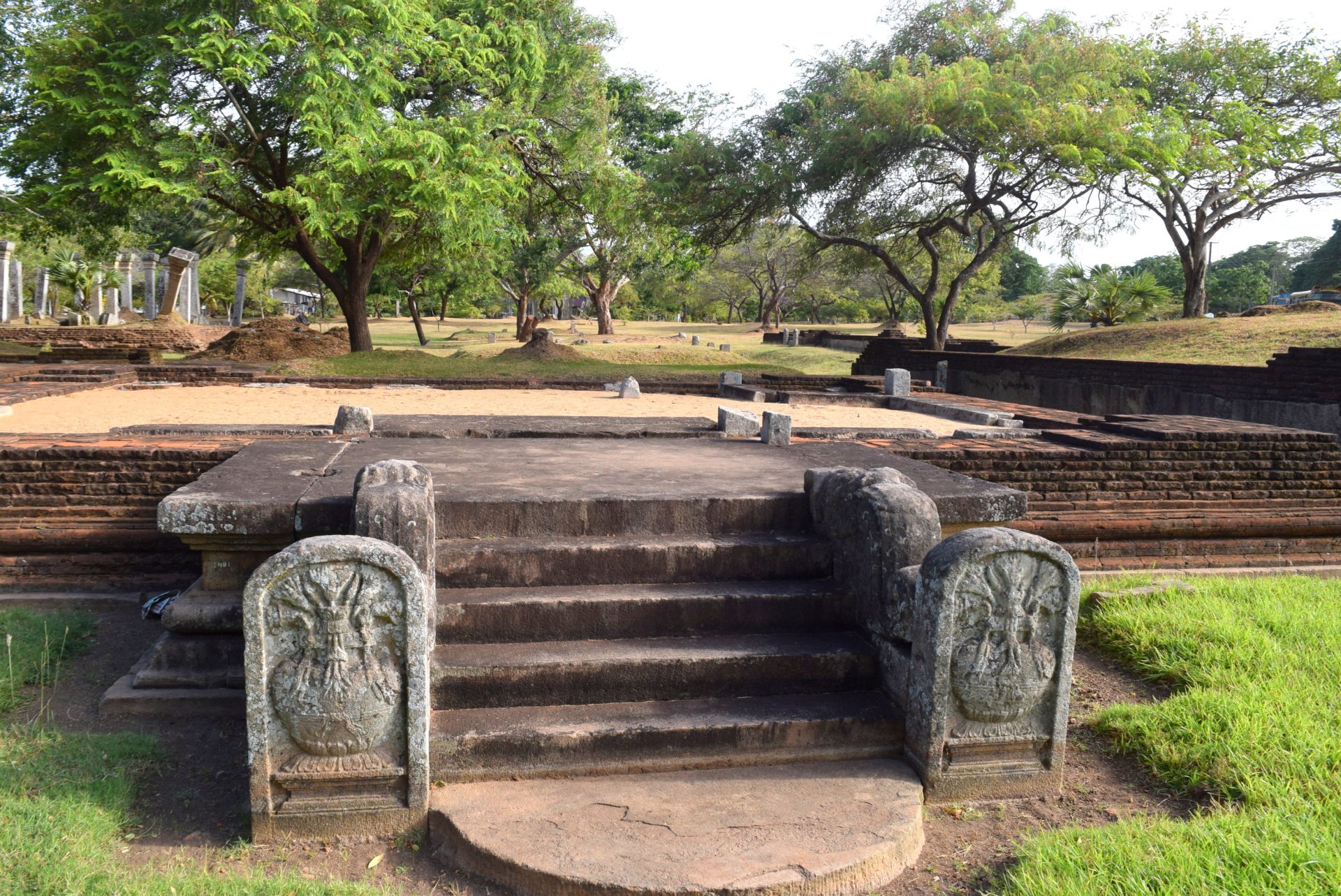 Ruwanweli Maha Seya - Padhanagaraya