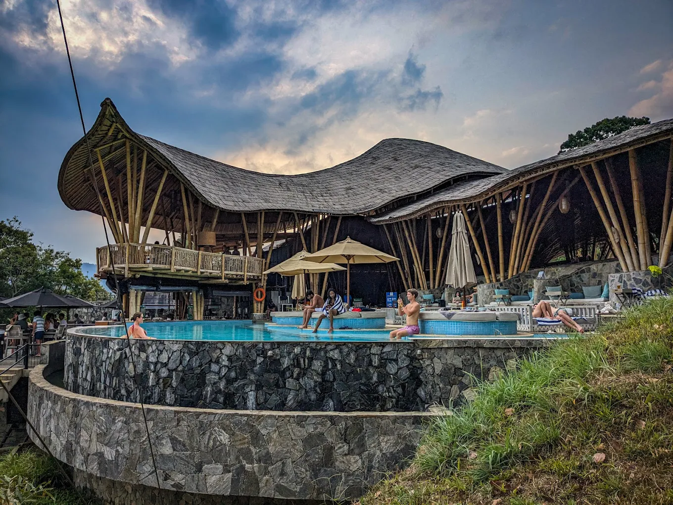 Ravana Pool Club