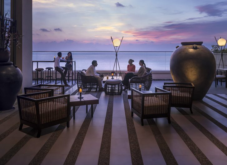 Tiki Bar-Shangri-La Hotel