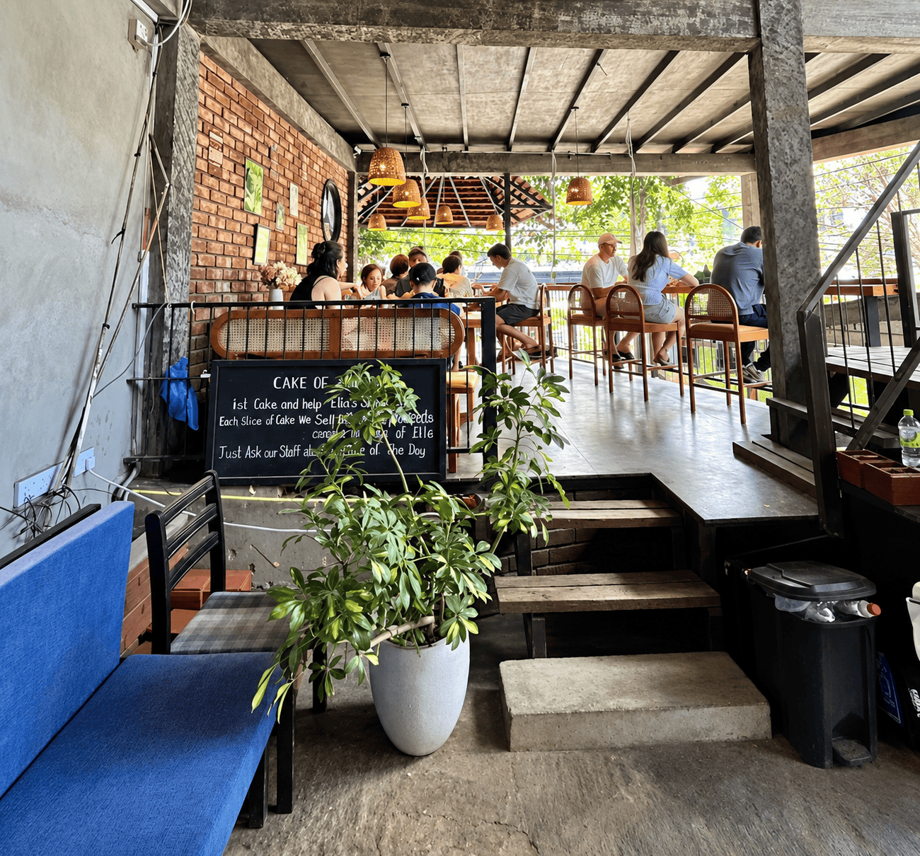 Rainbow Cafe